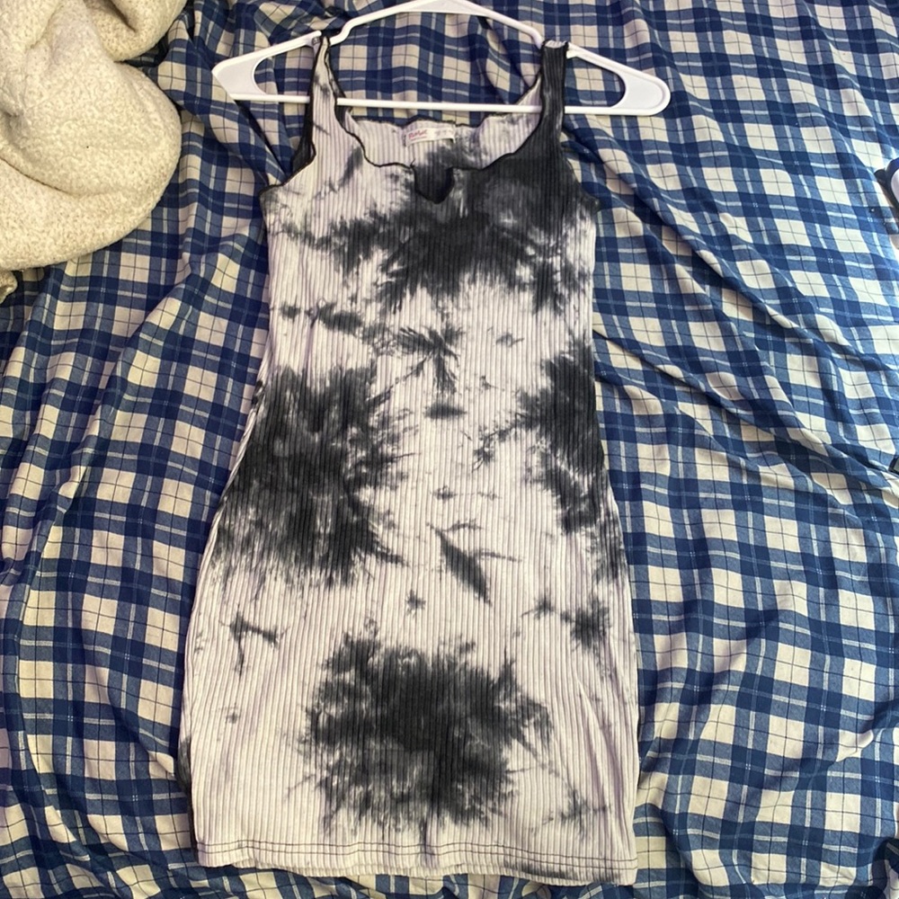 Cute tie-dye dress.